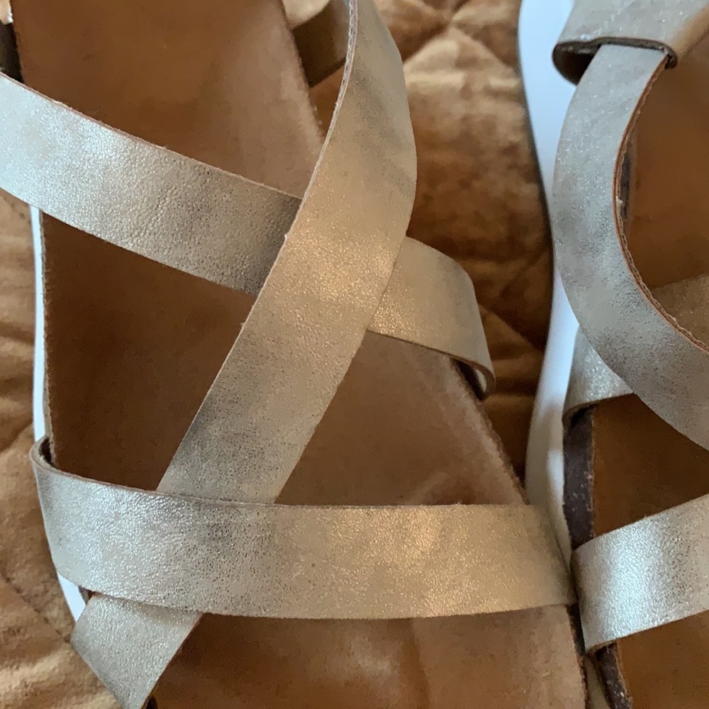 Platform Sandals - Picture 5 of 5